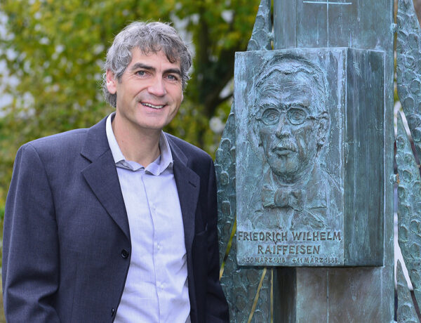 Grußwort Bürgermeister Dietmar Henrich